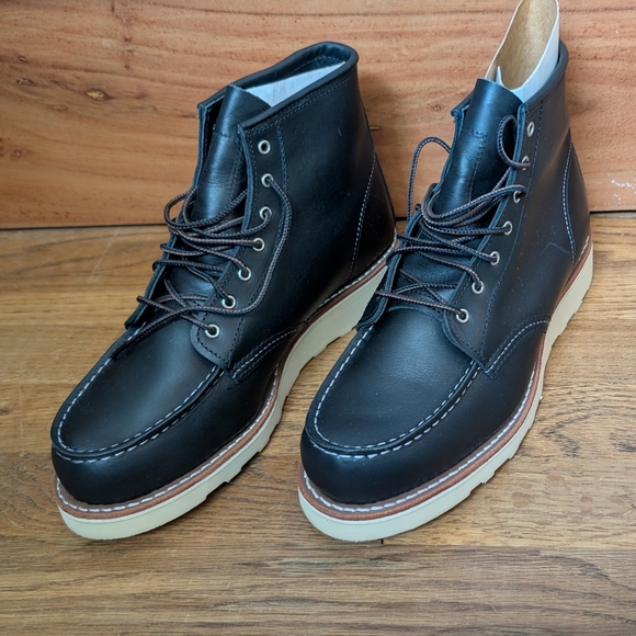 RED WING 6-INCH CLASSIC MOC WOMEN'S SHORT BOOT IN BLACK BOUNDARY LEATHER - Picture 4 of 5